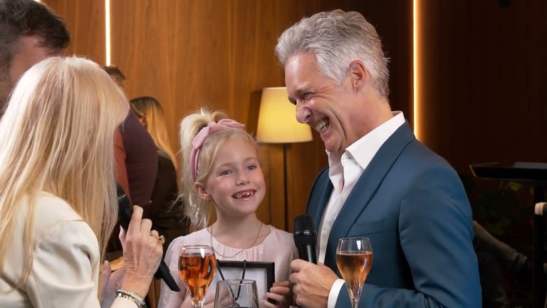 Lisa-Marie is de jongste ooit met Loftrompet om de hals!