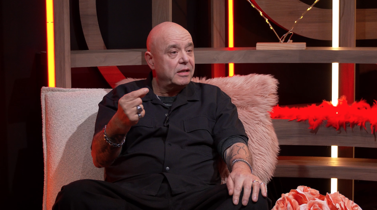 Acteur Manou Kersting: ‘toen ik 17 was, heb ik 4 vrienden verloren’